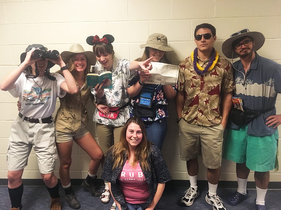 tacky tourist day outfits