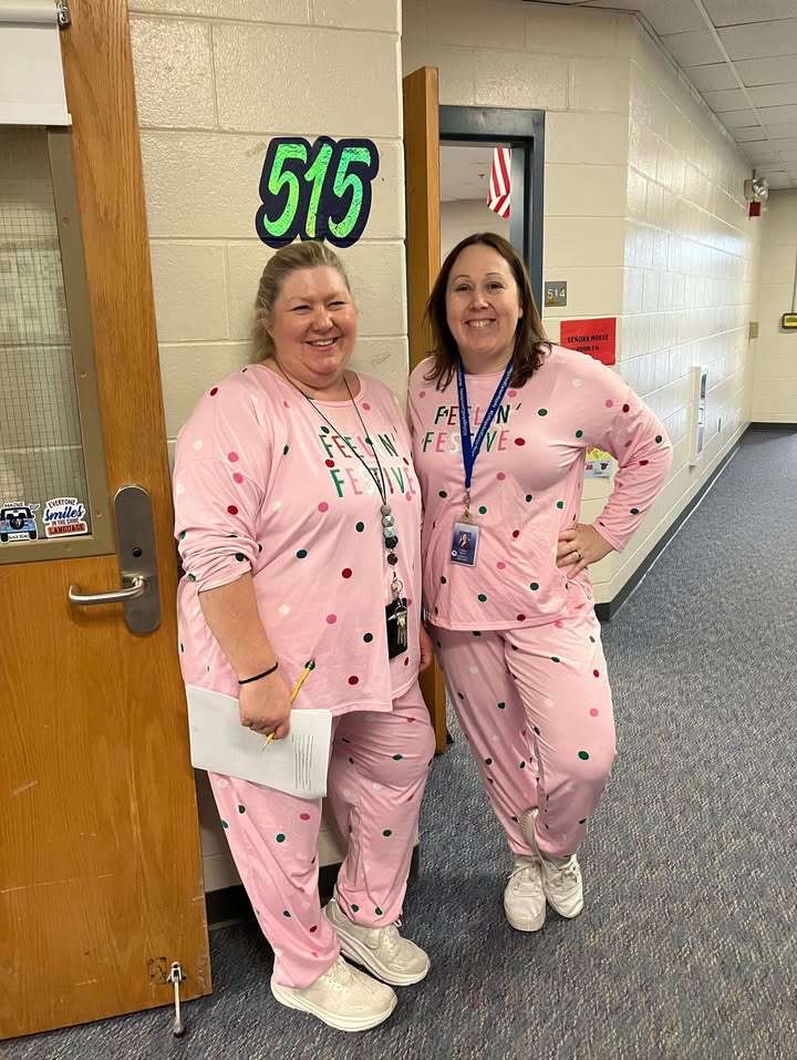 Senora Halpern and Senora Morse, Photo by Daisy Cogan